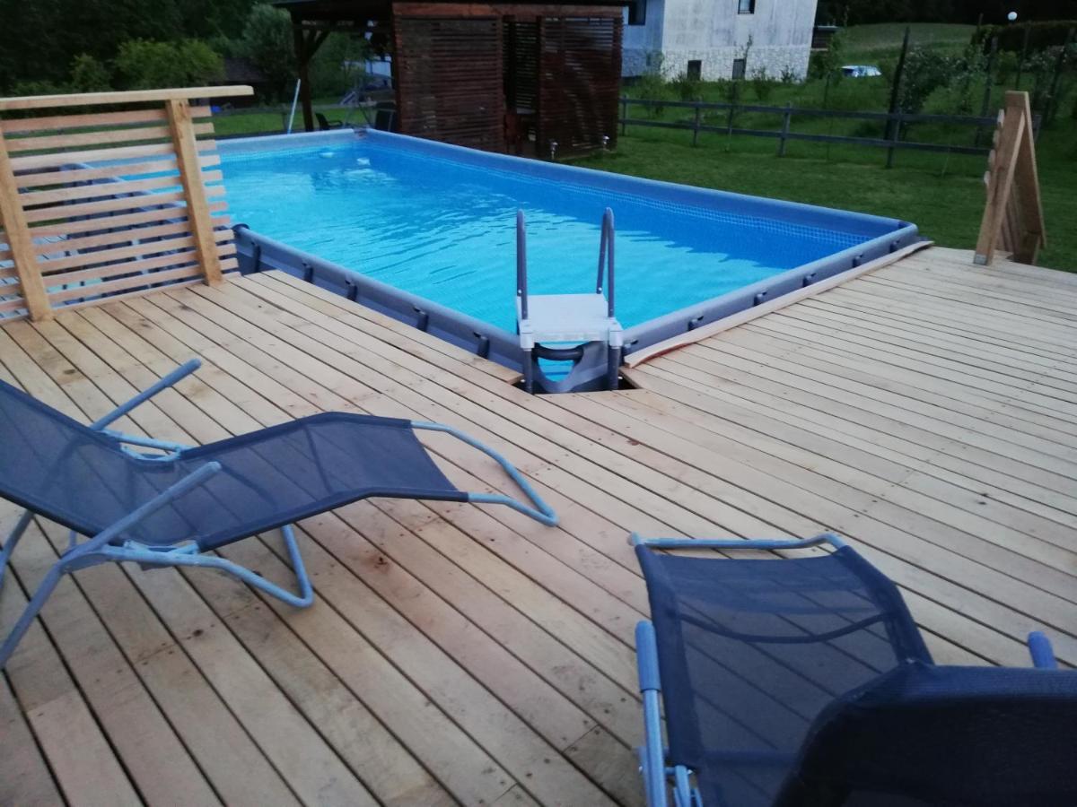 Apartma Marija Metlika Buitenkant foto